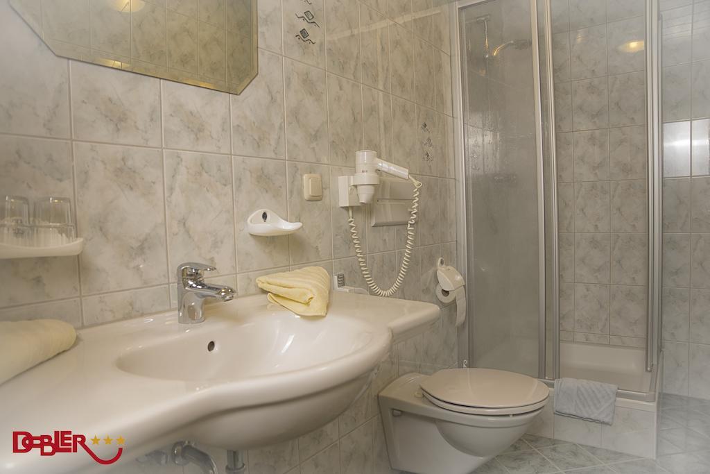 Ferienhotel Dobler 웨이센바크앰레치 객실 사진